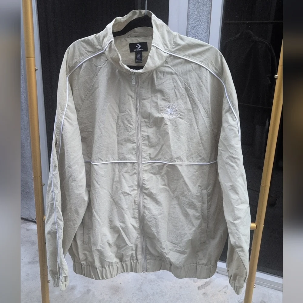 Converse Men’s Lightweight Track Jacket in Light Beige NWOT Size Medium